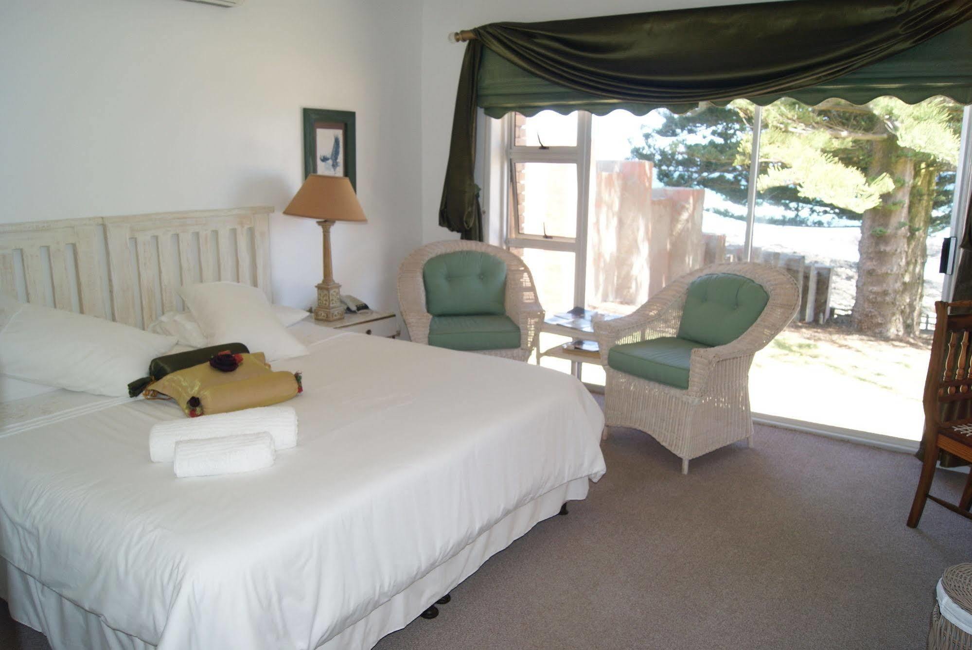 Sea Otters Lodge Kini Bay Exteriör bild